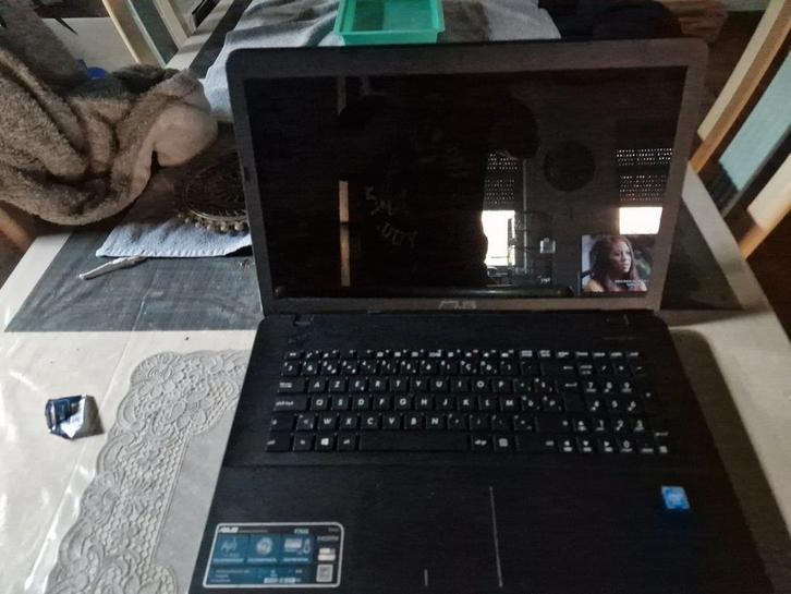 Asus laptop, Computers en Software, Windows Laptops, Zo goed als nieuw, 17 inch of meer, HDD, Minder dan 2 Ghz, 4 GB, Azerty, Gaming