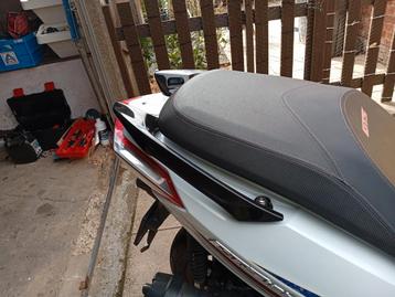 Te koop sym Sport gts i 125 cc met een rijbewijs  beschikbaar voor biedingen