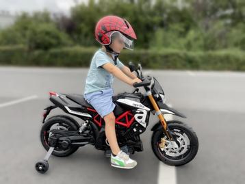 12V ELEKTRISCHE MOTORFIETS VOOR KINDEREN - PRIJS 240 euro beschikbaar voor biedingen
