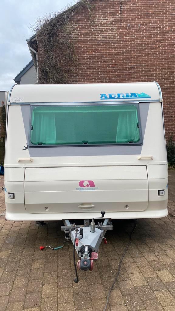 Caravane adriatique, Caravanes & Camping, Caravanes, Particulier, jusqu'à 4, 1000 - 1250 kg, Siège standard, Adria, 4 à 5 mètres