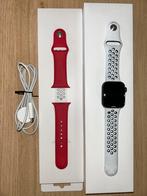 Apple Watch SE 40 mm GPS — met 2 banden, Ophalen of Verzenden, Conditie, Zo goed als nieuw, Rood