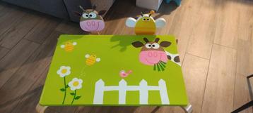 Kindertafel met twee stoeltjes, Kinderen en Baby's, Kinderkamer | Tafels en Stoelen, Ophalen, Gebruikt, Tafel(s) en Stoel(en)