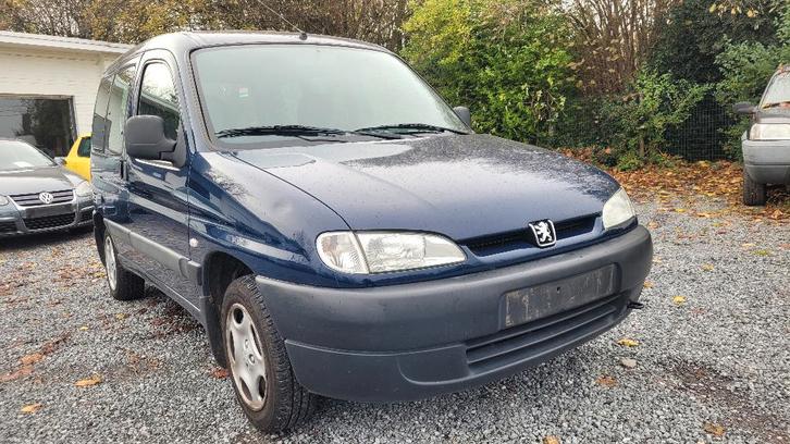 peugeot partner 1.4i 1ste EIG TREKHAAK OHBOEK 2000, Auto's, Peugeot, Bedrijf, Te koop, Partner, Airbags, Radio, Schuifdeur, Startonderbreker