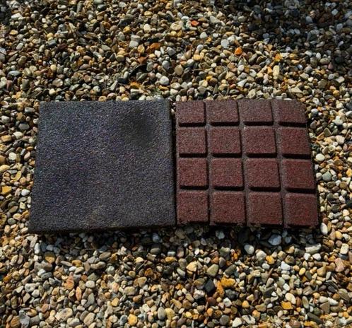 Rubberen tegels ca 50x50x4,5 speeltoestel dak ruim 12m2, Dieren en Toebehoren, Stalling en Weidegang