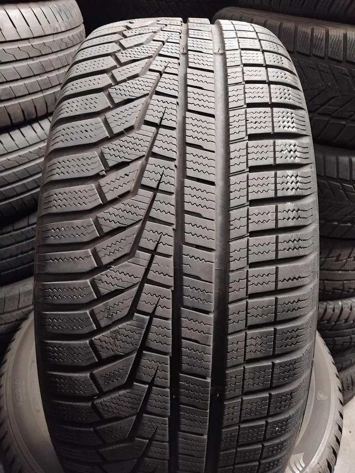 235/50/18 235/50r18 2355018 winter Hankook, Auto diversen, Autosport-onderdelen, Zo goed als nieuw, Ophalen