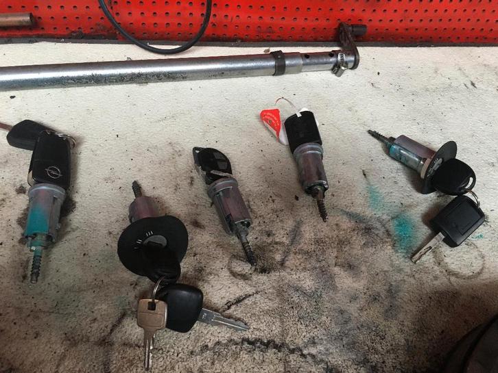 BARILLET DE CONTACT OPEL, Autos : Pièces & Accessoires, Autres pièces automobiles, Opel, Utilisé, Enlèvement