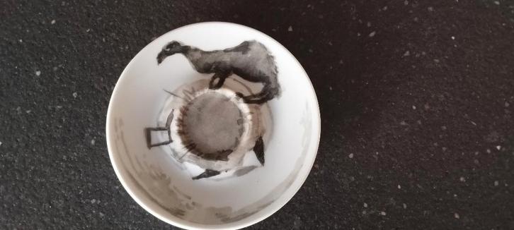 Illy onderschoteltje, Verzamelen, Porselein, Kristal en Bestek, Zo goed als nieuw, Kop en/of schotel, Porselein, Ophalen