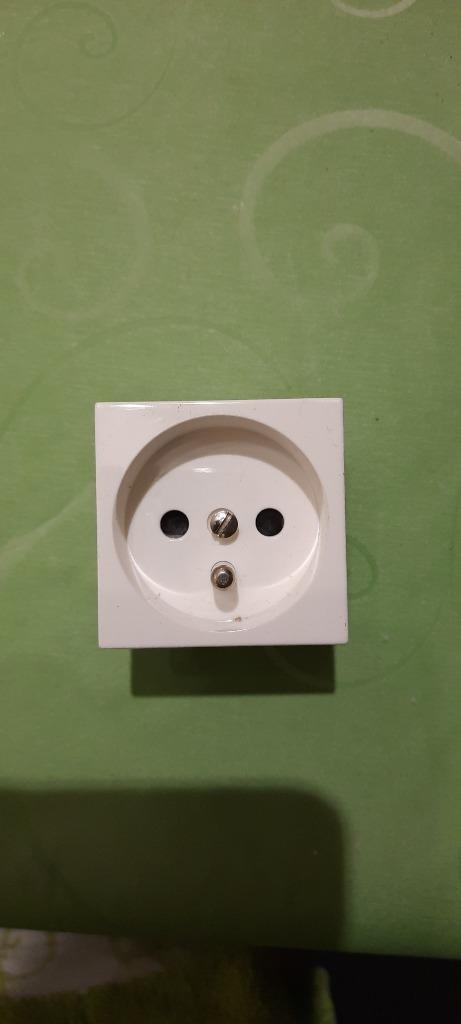 8 nieuwe Legrand Mosaic-aansluitingen + 4 steunen en afdekki, Doe-het-zelf en Bouw, Elektriciteit en Kabels, Nieuw, Stekker, Ophalen