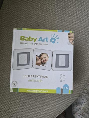 Baby art foto en gipsafdruk beschikbaar voor biedingen