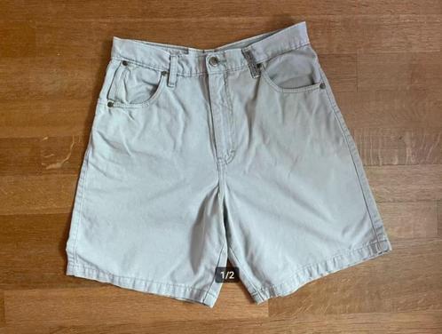 dames short Birgini maat 38, Kleding | Dames, Broeken en Pantalons, Zo goed als nieuw, Maat 38/40 (M), Beige, Kort, Ophalen of Verzenden