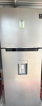 Samsung koelkast met groot vriesvak en waterdispenser A+, Met aparte vriezer, Gebruikt, Ophalen of Verzenden, 160 cm of meer