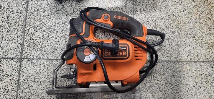 Black & Decker Decoupeerzaag, Doe-het-zelf en Bouw, Gereedschap | Zaagmachines, Gebruikt, Decoupeerzaag, Minder dan 600 watt, 70 mm of meer