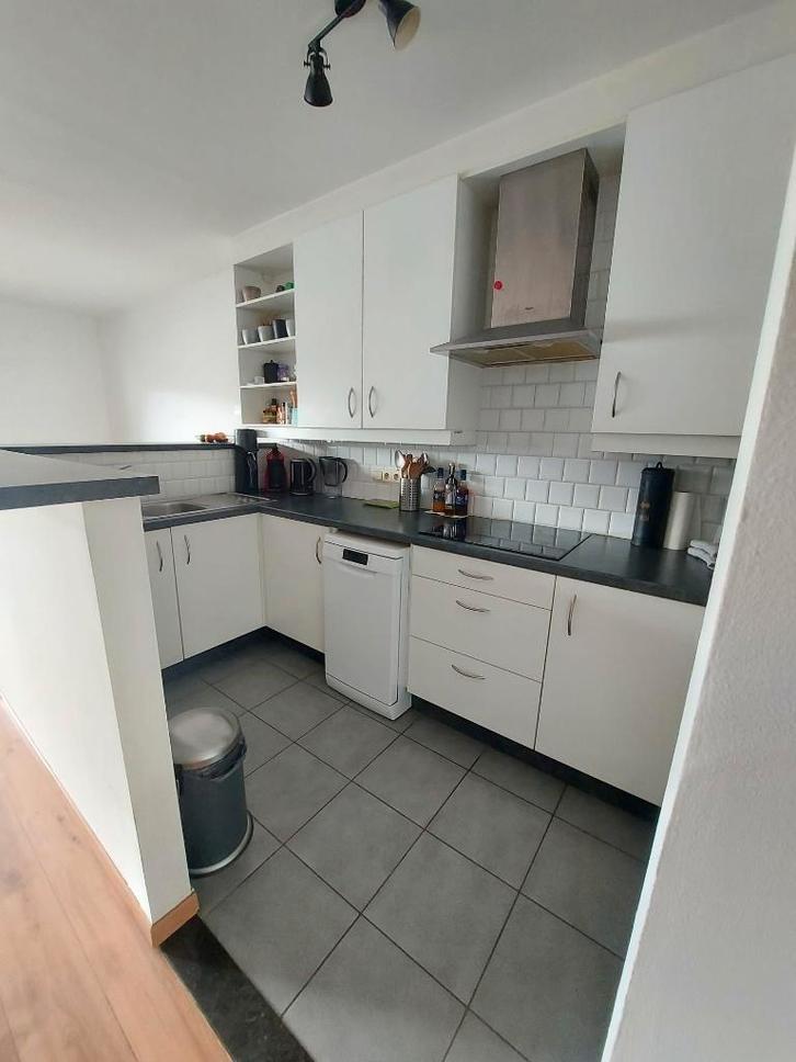 Appartement te huur (975€ + 100€ gemeenschappelijke kosten), Immo, Appartements & Studios à louer, Malines, 50 m² ou plus
