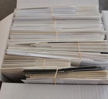 lot van 600 rouwprentjes (1946 tot heden) beschikbaar voor biedingen