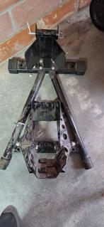 Motorsteun, Motoren, Ophalen