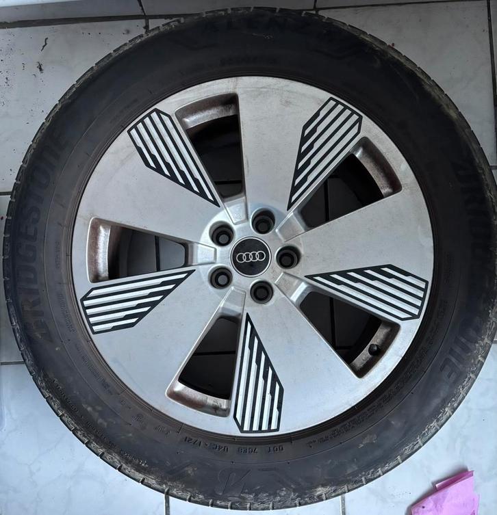 Audi Etron originele velgen+banden, Autos : Pièces & Accessoires, Pneus & Jantes, Pneus et Jantes, Pneus été, 19 pouces, 255 mm