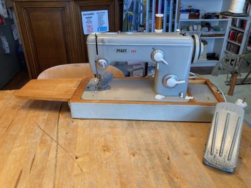 Pfaff 260 semi-industrie voor zware stoffen en leer, Hobby en Vrije tijd, Naaimachines en Toebehoren, Gebruikt, Naaimachine, Pfaff