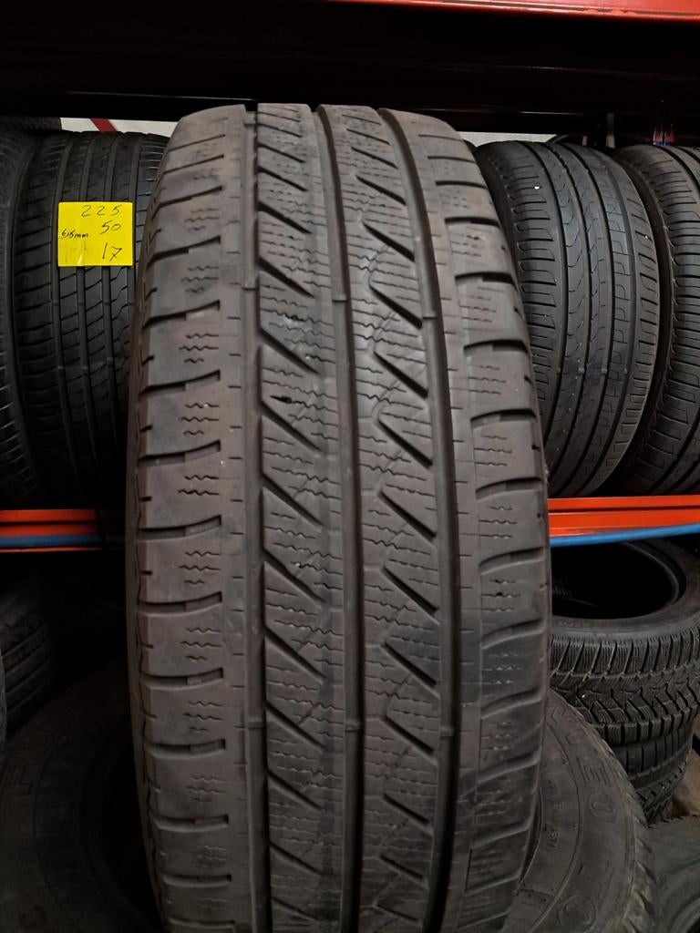 2156516C 215/65/16C 215/65R16C Toutes les saisons, Autos : Divers, Pièces de sport automobile, Enlèvement