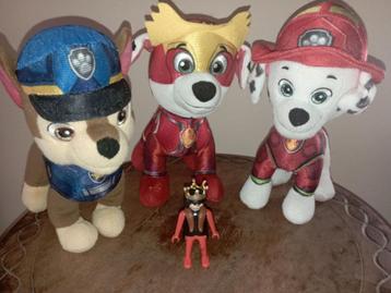 652) 3 PAW Patrol knuffels (7) beschikbaar voor biedingen