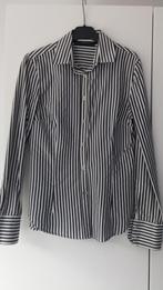 Wit/grijs gestreept hemd van ZARA maat XS, in perfecte staat, Kleding | Dames, Blouses en Tunieken, Zara, Maat 34 (XS) of kleiner