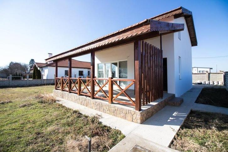 Nieuw huis met 2 slaapkamers dichtbij Balchik en de zee, Immo, Buitenland, Overig Europa, Overige soorten, Dorp