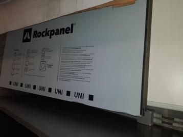 Nieuwe Rockpanel antraciet panelen aan spotprijs van 165 EUR beschikbaar voor biedingen