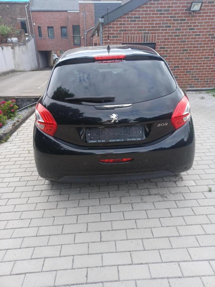 Peugeot 208, Auto's, Peugeot, Particulier, Benzine, Euro 5, Berline, 5 deurs, Handgeschakeld, Zwart, Zwart, Leder en Stof, Voorwielaandrijving