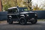 Land Rover Defender 90 // FULL BLACK // LAST GENERATION, Auto's, 90 kW, Euro 5, Zwart, Zwart