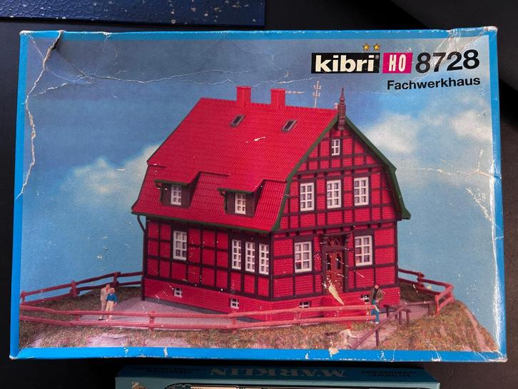 3298. Te bouwen huis H0 Kibri., Hobby en Vrije tijd, Modeltreinen | H0, Zo goed als nieuw, Brug, Tunnel of Gebouw, Overige merken