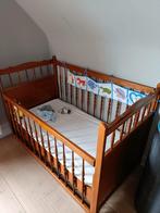 Kinderbedje zonder matras kast en bureau, Ophalen