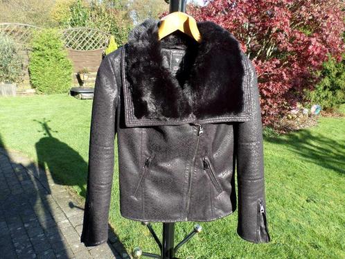 Mooi GUESS-jack, Kleding | Dames, Jassen | Winter, Zwart, Ophalen of Verzenden