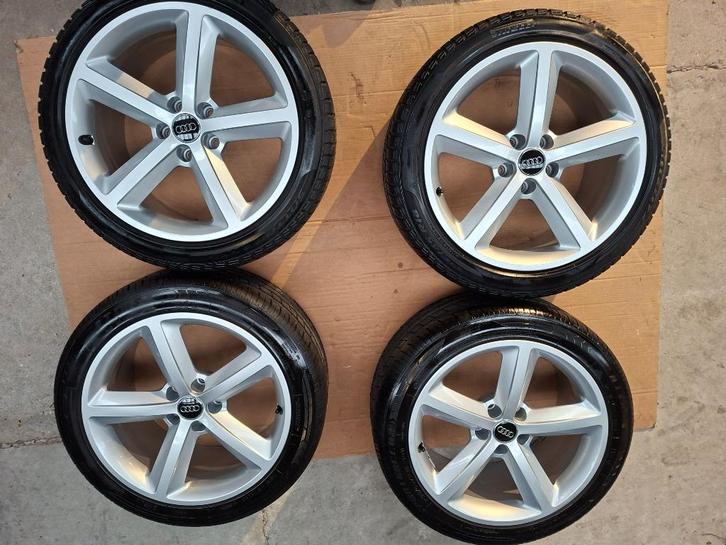 Audi A5 S-line velgen 18inch met Winterbanden, Auto-onderdelen, Banden en Velgen, Velg(en), Winterbanden, 18 inch, 225 mm, Personenwagen