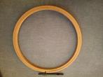 Vintage houten borduurring 19cm, Hobby en Vrije tijd, Ophalen of Verzenden, Gebruikt, Handborduren, Onderdeel of Accessoires