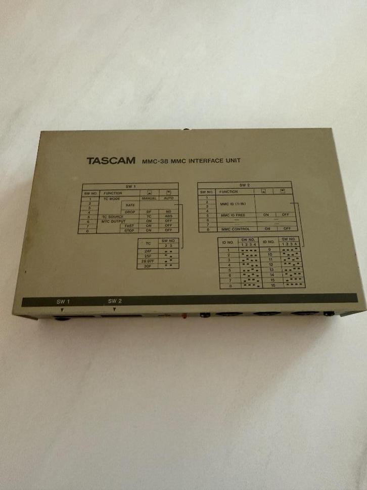TASCAM MMC-38 MIDI interface Unit / Hub for RC848 DA-38, Audio, Tv en Foto, Professionele apparaten, Gebruikt, Video, Ophalen