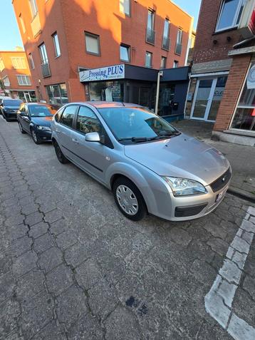 Ford Focus 87000km!!!, Autos, Ford, Focus, Argent ou Gris, Achat, 4 portes