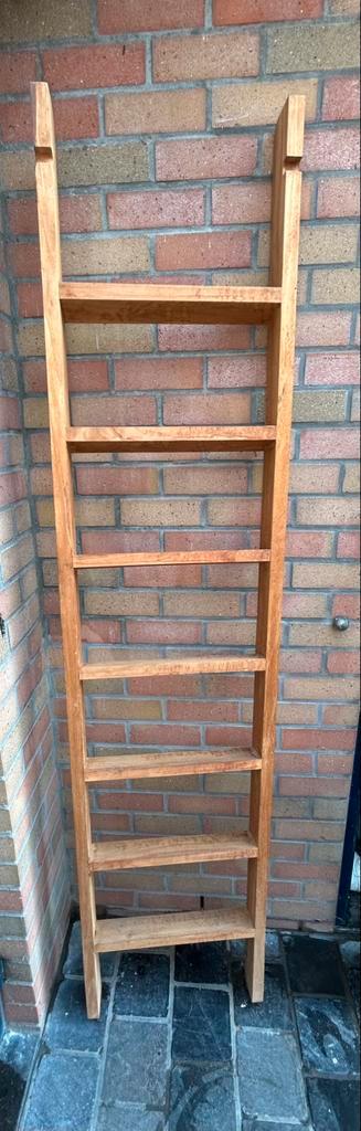 Houten bibliotheekladder decoratie beschikbaar voor biedingen
