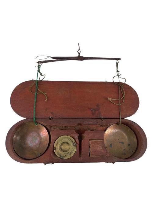 Trebuchet-balans van een kleine goudwisselaar uit de 18e eeu, Antiek en Kunst, Antiek | Gereedschap en Instrumenten, Ophalen of Verzenden