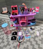 LOL Surprise O.M.G dierenartskantoor als nieuw, Kinderen en Baby's, Ophalen, Zo goed als nieuw