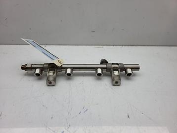 RAMPE D'INJECTION Volkswagen Polo VI (AW1) (01-2017/08-2021), Utilisé, Volkswagen