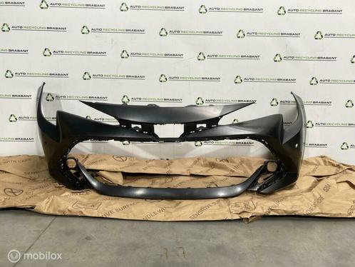 Voorbumper Toyota Corolla E210 NIEUW ORIGNEEL 52119-02P40, Auto-onderdelen, Carrosserie, Bumper, Toyota, Voor, Gebruikt, Ophalen of Verzenden