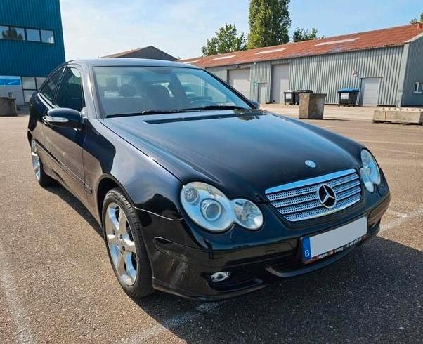 Mercedes Gekeurd voor Verkoop!, Auto's, Mercedes-Benz, Particulier, C-Klasse, Bochtverlichting, Centrale vergrendeling, Radio