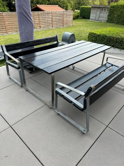 Zeer mooie tuintafel met zitbanken, Tuin en Terras, Tuintafels, Gebruikt, Rechthoekig, Hout, Ophalen