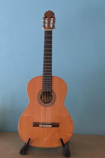 Guitare classique Joan Cashimira mod 142, Musique & Instruments, Instruments à corde | Guitares | Acoustiques, Enlèvement ou Envoi