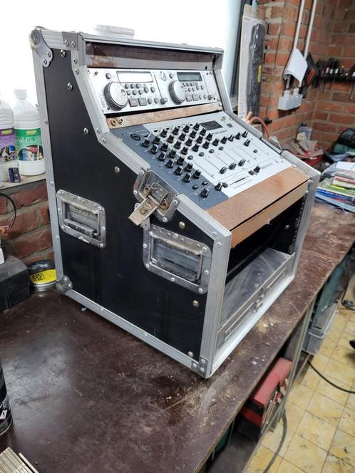 Dj flightcase incl apparatuur, Muziek en Instrumenten, Behuizingen en Koffers, Gebruikt, Flightcase, Ophalen