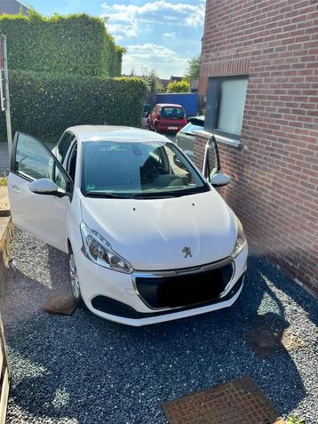 Peugoet 208 bouwjaar 2015 benzine, Autos, Achat, 5 portes, Particulier, Tissu