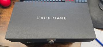 L'audriane doos met 6 steakmessen beschikbaar voor biedingen