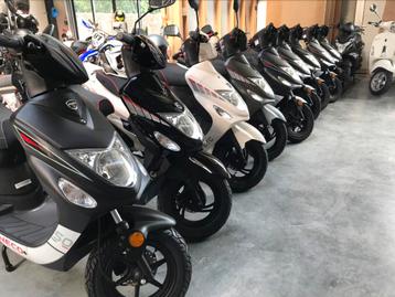 Nieuwe neco scooters klasse a of B 