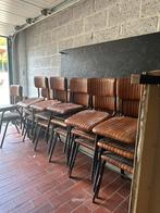Stoelen, Ophalen