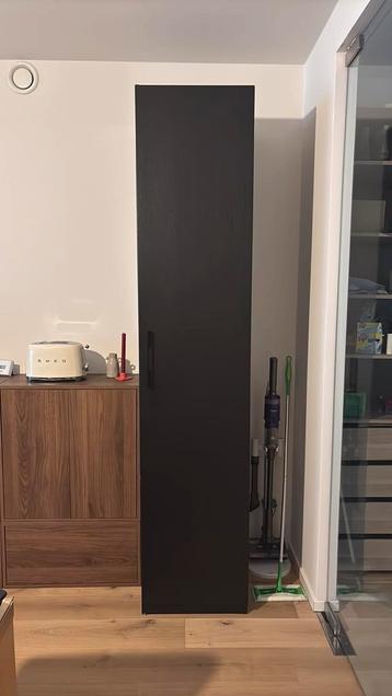 Pax kast beschikbaar voor biedingen