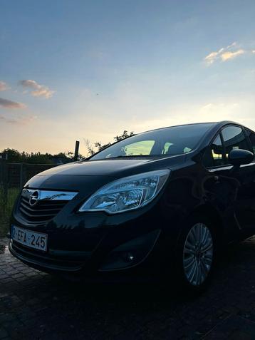 Opel Meriva Turbo 1.4 essence noire 67 000 km 120ch manuelle, Autos, Euro 5, Electronic Stability Program (ESP), Carnet d'entretien